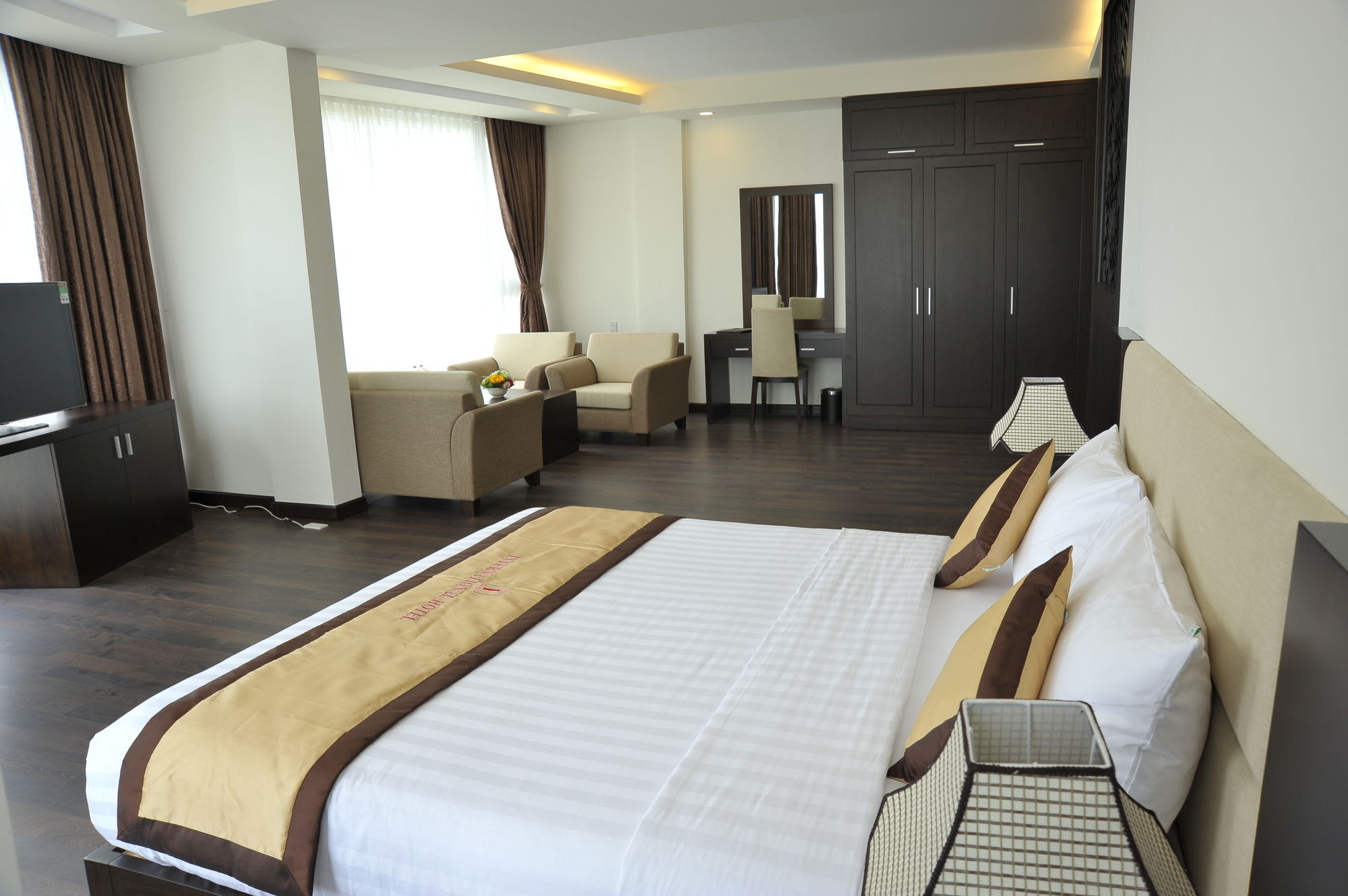International Hotel Кан То Екстериор снимка